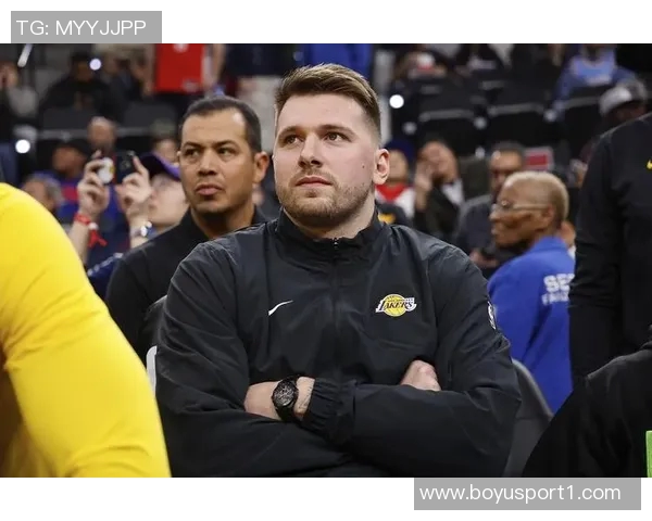 雷迪克谈球队氛围提升称互动改善助力团队凝聚力增强