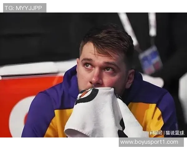 基德对弗拉格年龄的质疑引发关注他在场上场下的成熟表现令人印象深刻